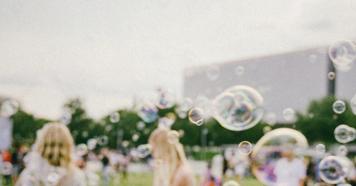 Bubbles are the best activity for toddlers